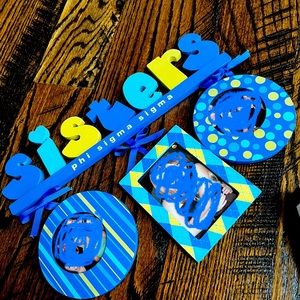 Phi Sigma Sigma hanging picture frame
